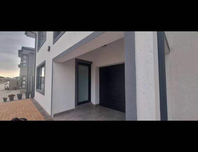 3 BEDROOM HOUSE FOR SALE IN DANA BAY